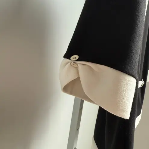 Covington sz M black white open button cardigan