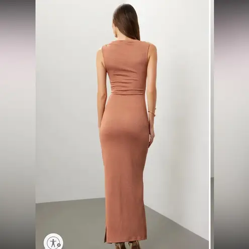 Suboo
Vega Rouched Front Midi Dress