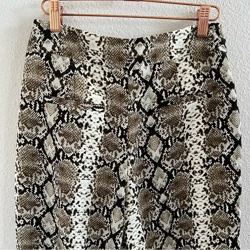 Banana Republic  Wide Leg Career Pants Professional Snakeskin 2 Petite