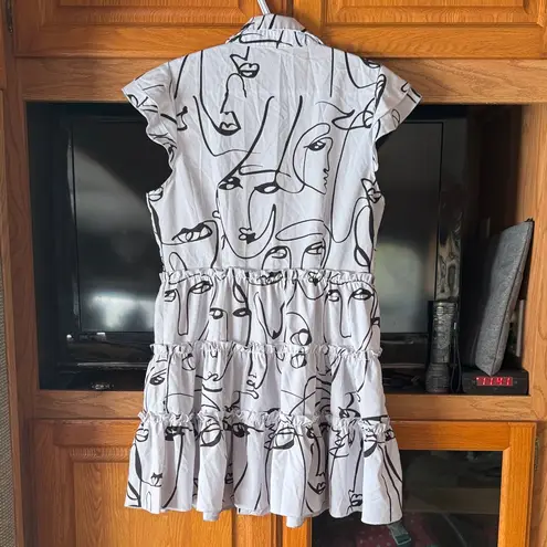 Stylish Women’s Dress with Abstract Print size S White
