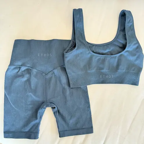 Ethos Ribbed Workout Bra and Shorts Set Small