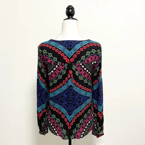 Ella Moss V Neck Bright Mandala Pleated Tassel