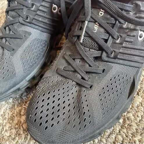 ON RUNNING CLOUD SWIFT WOMENS RUNNING SNEAKERS 9.5 Black