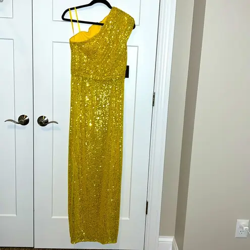 Mac Duggal NWT Yellow Sequined Ruched One Shoulder Gown - 26694