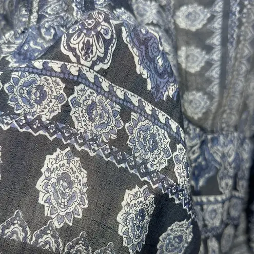 Como vintage Blue and White Bell Sleeve Blouse