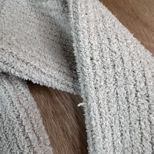 Cupcakes and Cashmere Beige Textured V