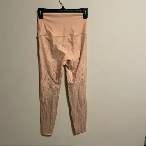 Beyond Yoga Drip Dot High Waist Leggings Coral Dust Peach Gold- Size Medium