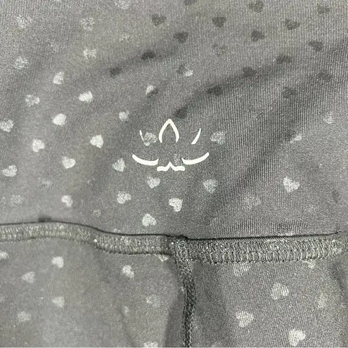 Beyond Yoga Black Heart Print Powershine High Rise Leggings