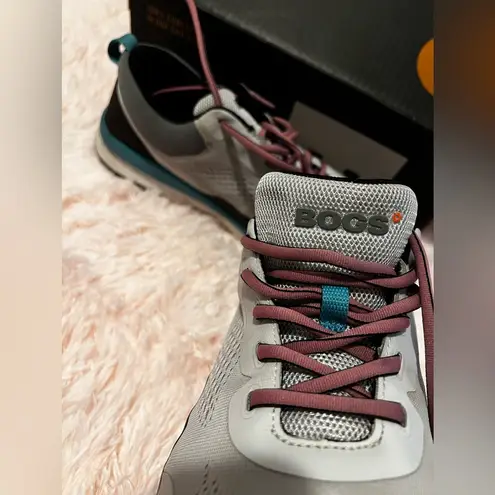 Bogs comp toe size 11 women’s. Nwt but looks like tried on. Probably returned Gray - Image 3