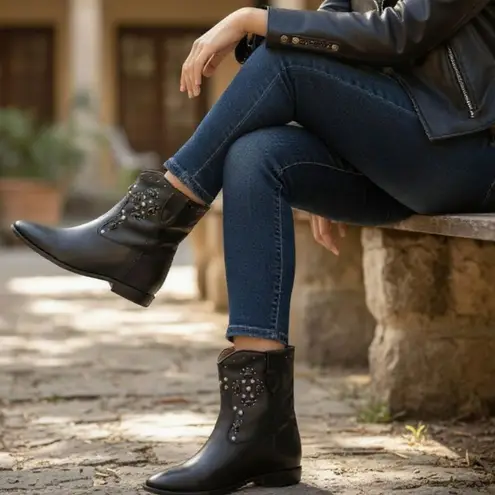 Isabel Marant Cluster Boots Decorated Story GUC Size 40 US 10 S3986