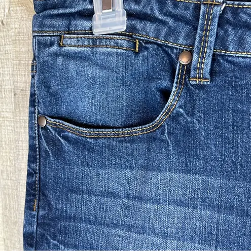 Max jeans Size 4 Skimmer Cropped 5 Pockets Belt Loops Dark Blue Wash Jea…