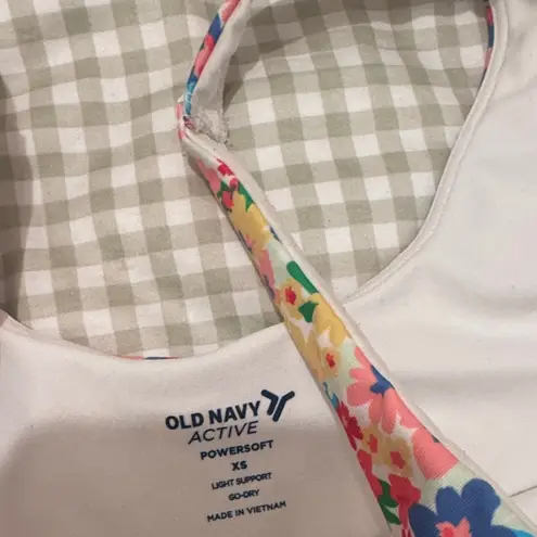 Old Navy  Floral Women’s Matching Shorts Set - Image 3