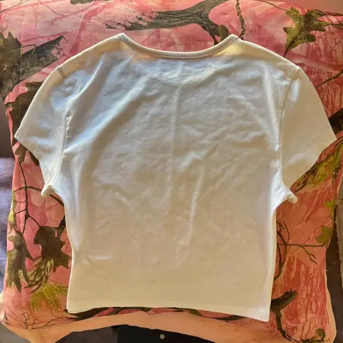 Edikted leopard print y2k 8 ball white short sleeve t shirt / graphic baby tee