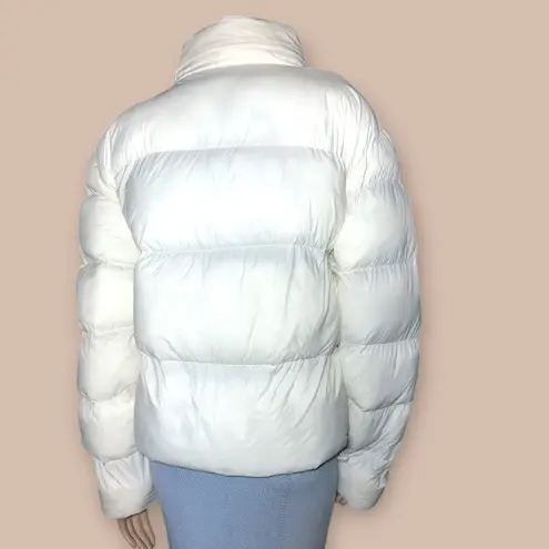 Fabletics NWT  women’s essential puffer cropped, insulated jacket Size L - Image 8