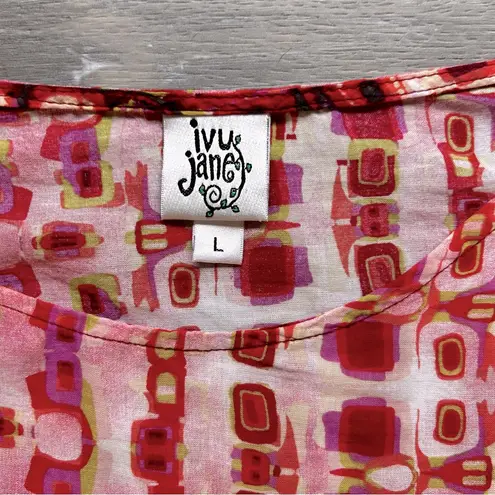 Ivy Jane Red and Pink Geometric Blouse Size Large