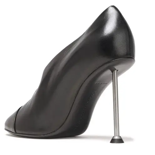 Victoria Beckham Black Spike Heels Size Euro 36 / US 6 New in Box MSRP $1,127