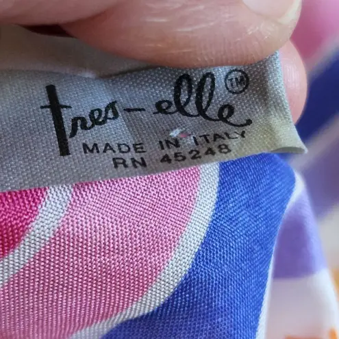 Elle Vintage Tres- multicolored quirimbas square scarf