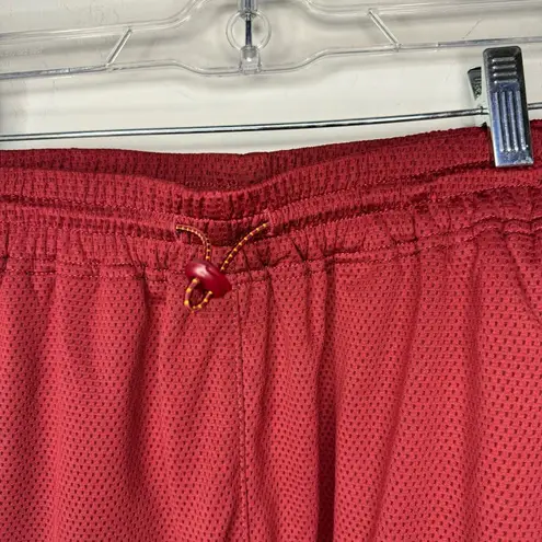 Outdoor Voices  Women's Size Medium RecMesh 2.5" Athletic Shorts Boysenberry Red