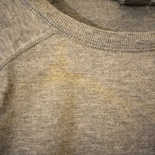 Daisy Fuentes cross sweatshirt