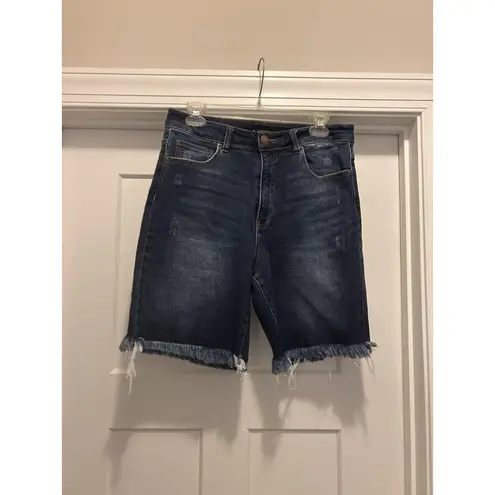 Risen Jeans Dark Wash Bermuda Shorts Women's Size Large Cut Off Stretchy Denim Blue