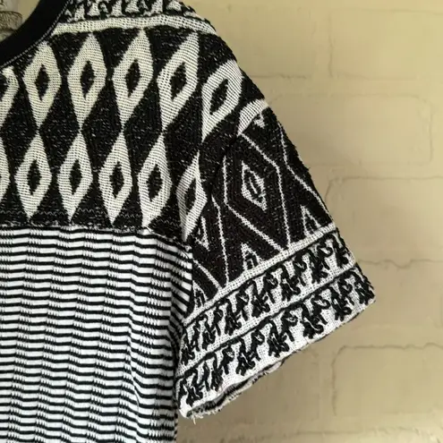 Free People  shirt we the free black white striped abstract xs geo shirt stretch