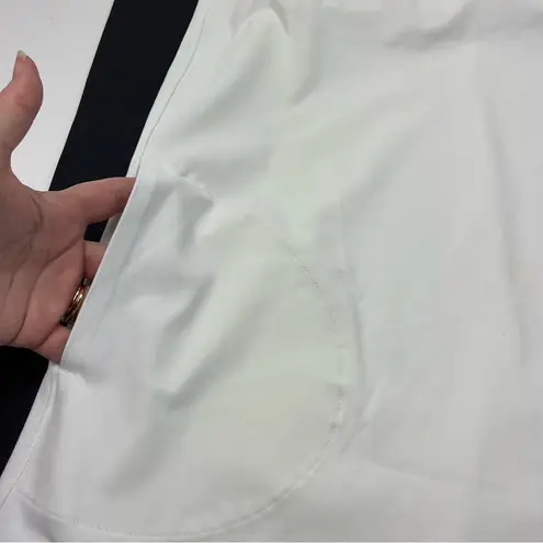 Vuori Volley Dress Womens Size Large White Two Pockets Shelf Bra Athletic *FLAW*