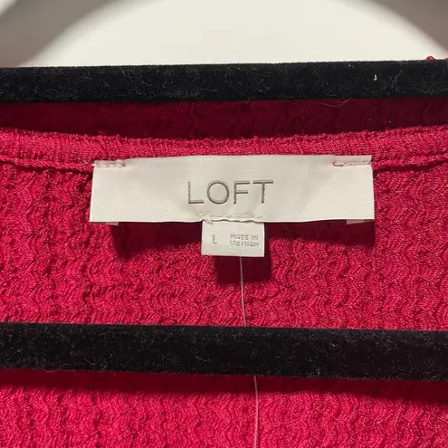 Loft NWT  Red V-Neck Sweater with Ruched Sleeves Size L