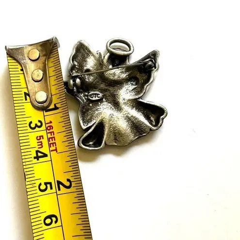 TC grandmas a blessing angel brooch