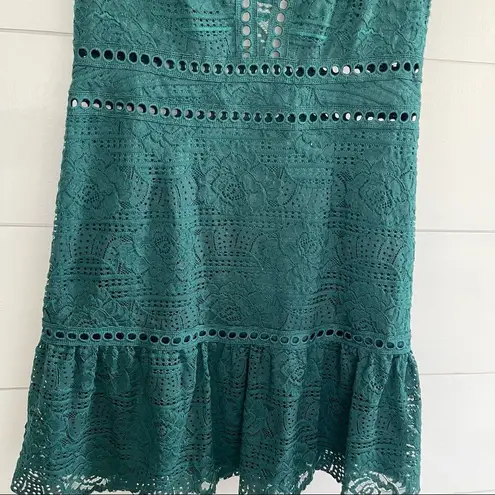 Saylor Women’s Medium Emerald Green Rosemary Lace Mini Dress