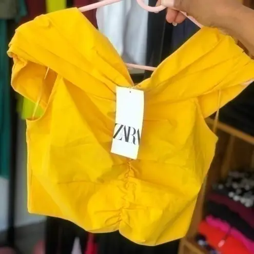 ZARA  gathered off shoulder top 1165/247