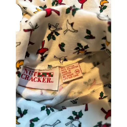 Nut Cracker Women's Holiday Turtle Neck Top White Size M