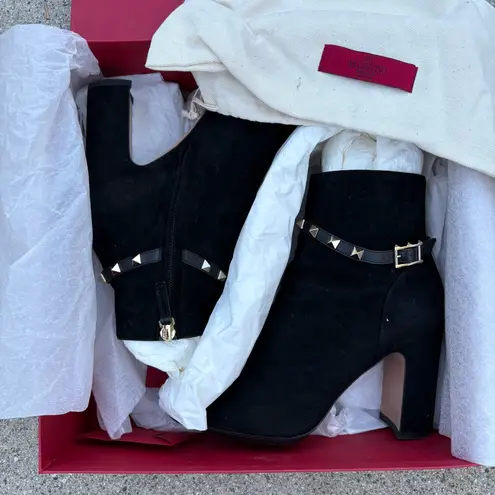 Valentino Garavani Rockstud strap suede ankle boots booties size IT 37 US 7