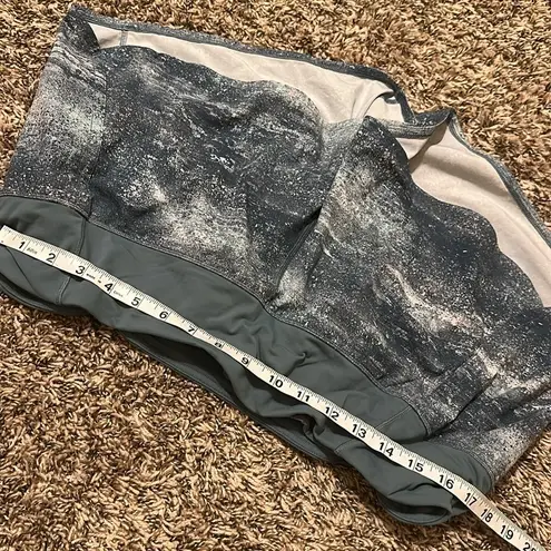 Lululemon  Run Time Shorts 2 Size 14 - Image 5