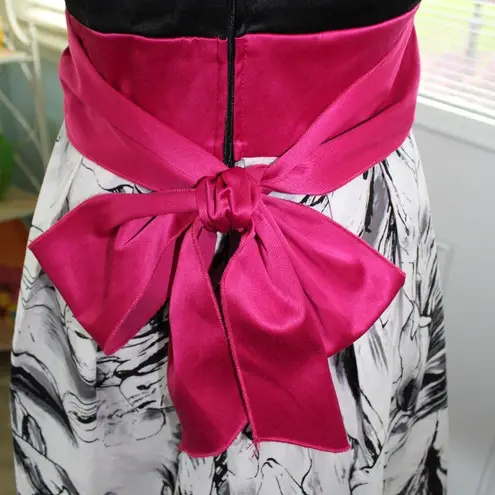 Teeze Me 🔥REDUCED 🔥 Hot Pink & Black Sexy Prom Party Dress