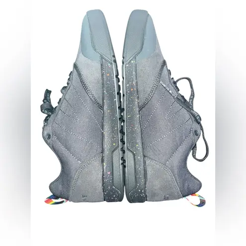 Evolv Rebel Pride x Rise Size 10