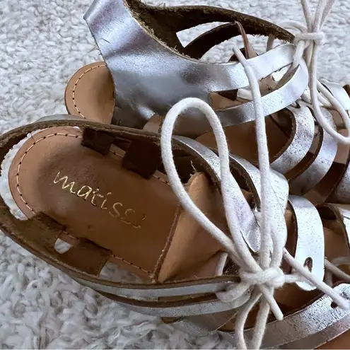 Matisse Metallic Silver Wedge Sandals Size 9.5