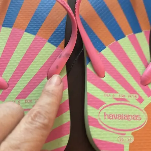 Havaianas NEW  flip flops- size 6