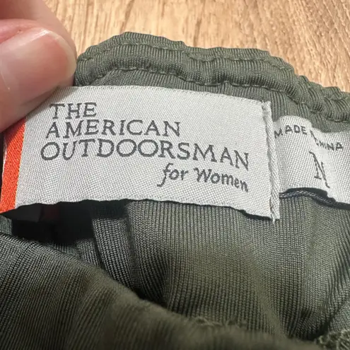 THE AMERICAN OUTDOORSMAN | Women's Olive Green Quilted Jogger Pants, Size M Size M