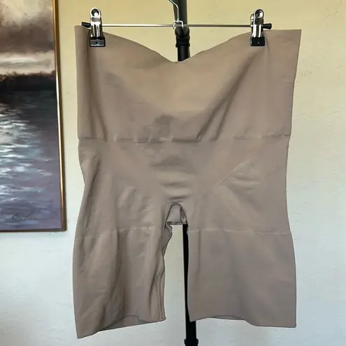 SKIMS  SEAMLESS SCULPT BUTT LIFTING SHORT size 3X Sienna