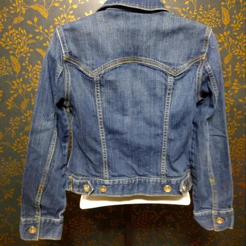 Gap  Blue Jean Jacket Classic Denim Style