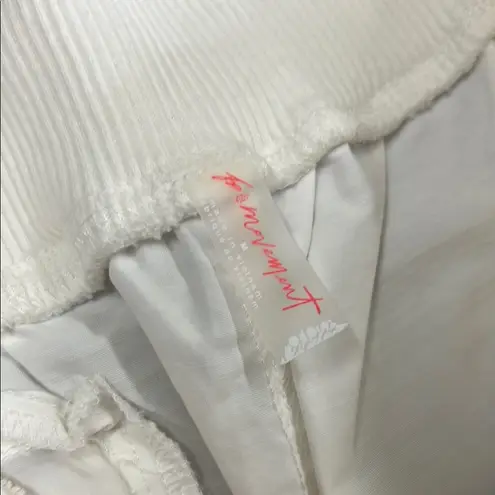 Free People FP Movement White Mesmerize Me Cargo Pants Logo Trim Size Medium NWT