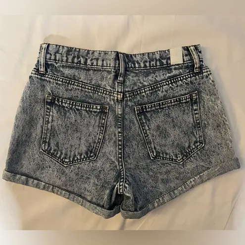 CP Jeans  Acid Wash Mom Denim Shorts