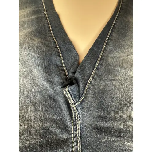 Seven 7 Jean Capris Women's Size 4 With Embroidered Pockets