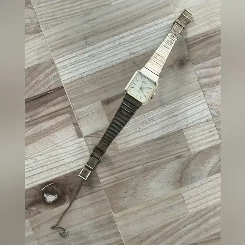 Seiko SGP Gold Plated Vintage Ladies Watch Mechanical Winding Gold Dial