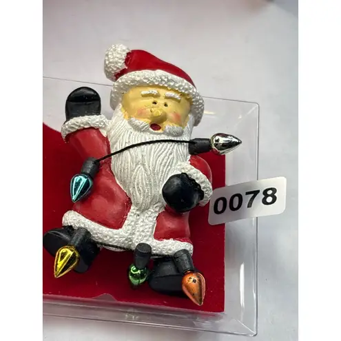 Vintage Santa Claus Brooch Pin With Colorful Christmas Lights Red