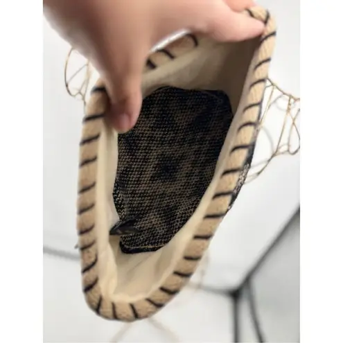 Obermeyer Tan Black pattern Winter Hat Cap 100% Wool Women’s One Size