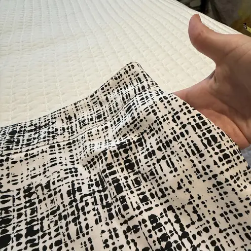 Jessica London Sz 20W White Black Patterned Straight Pencil Skirt