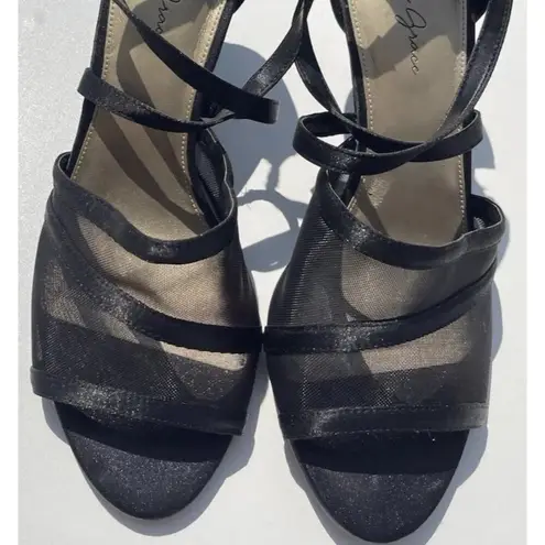 Amelia Grace Shoes Women’s Size 10 Palm Print Fabric Heels Slip On Open Toe Heel Black