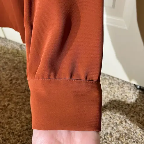 Elie Tahari Rust Orange Textured Button-Up Long Sleeve Blouse - Size Medium