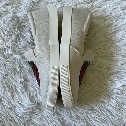 Katy Perry The Kerry Novelty Canvas Strawberry Women’s Slip-Ons size 7.5M